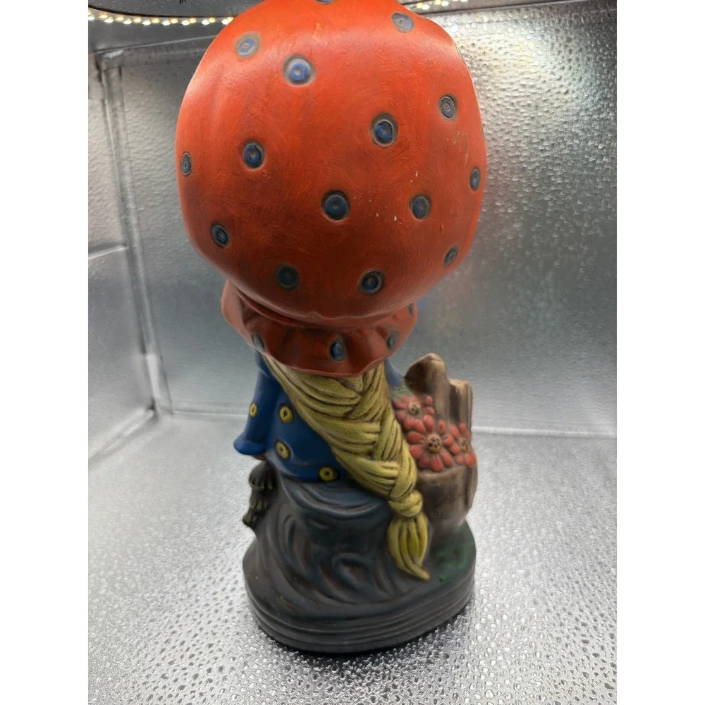 Vtg 70s Holly Hobbie Ceramic Figurine Mushroom Garden Girl